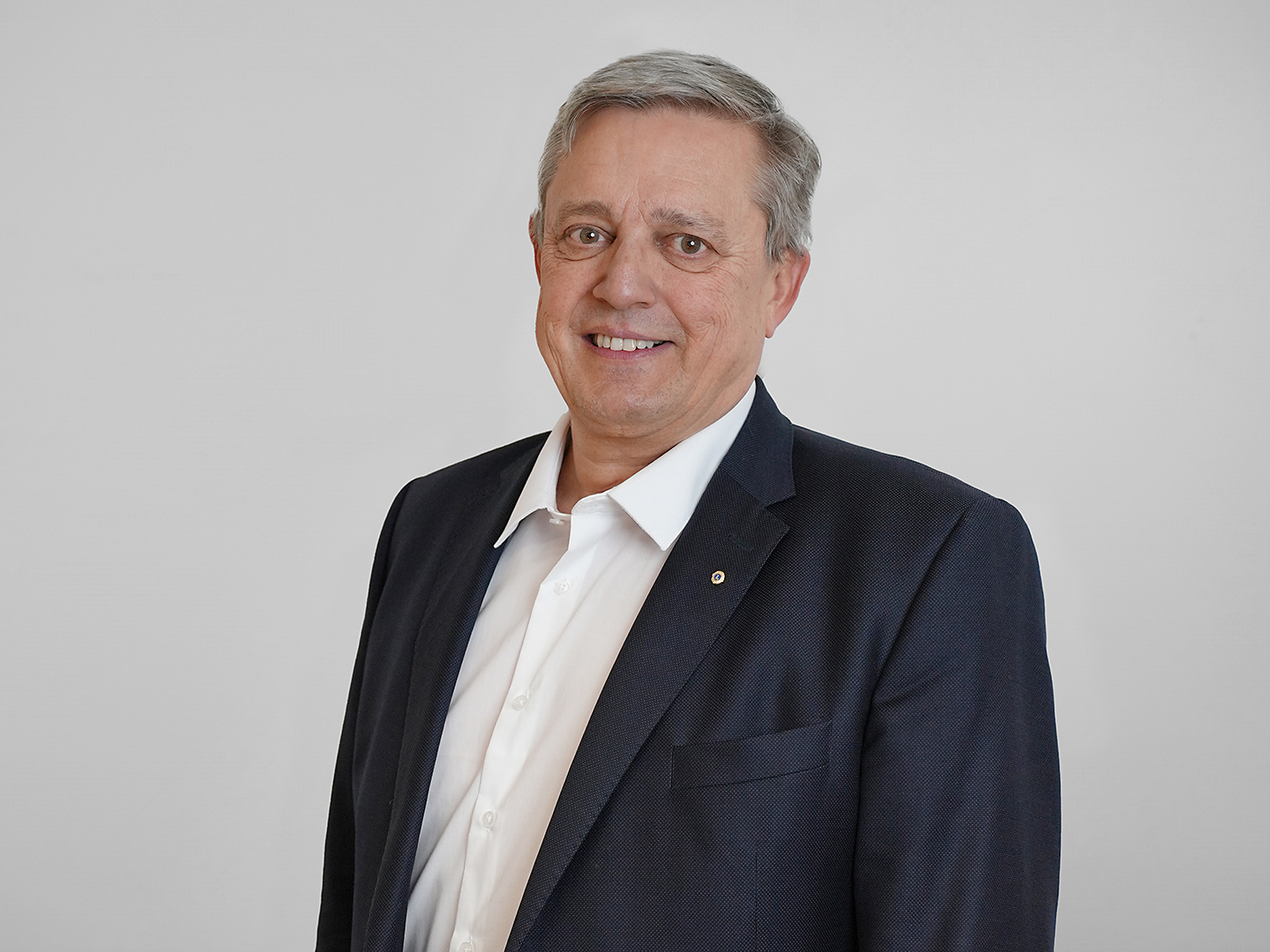 p.bernet-forbes.jpg p.bernet-forbes.jpg